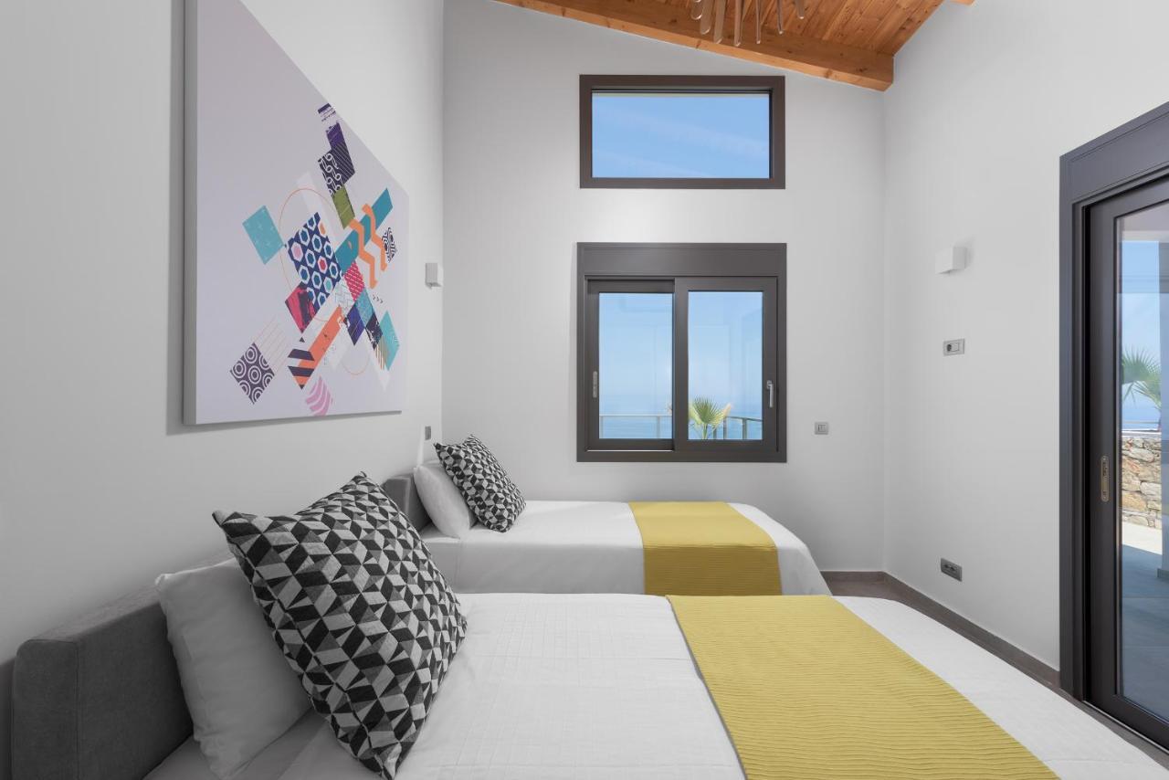 Kathisma Bay Villas - Luxury Villas - Villa Helios กาลามิตซี ภายนอก รูปภาพ